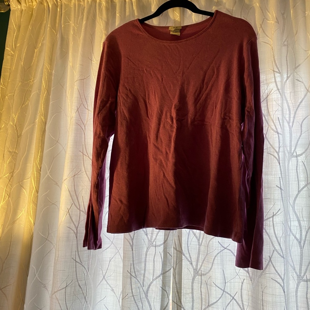 Old Navy crew neck ladies top